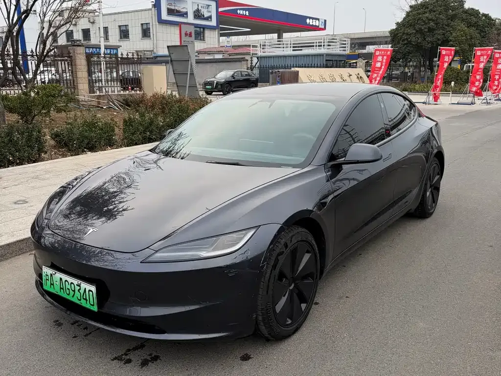 Tesla Model 3 — фото 9