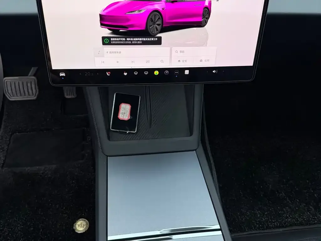 Tesla Model 3 — фото 2