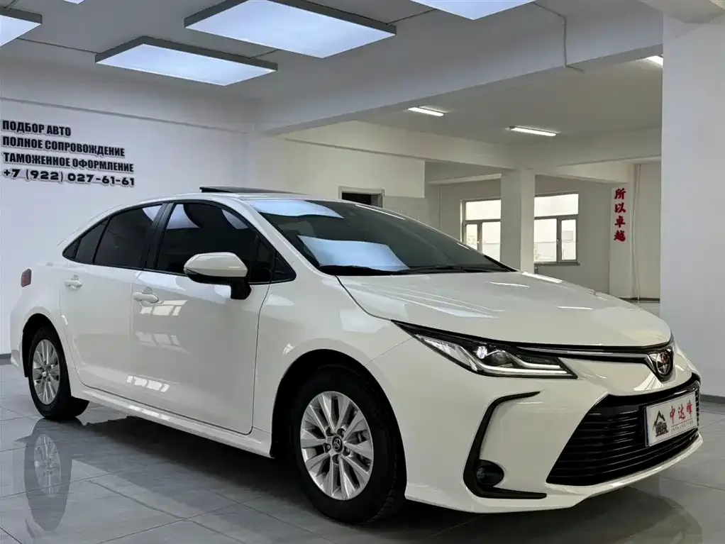Toyota Corolla — фото 3