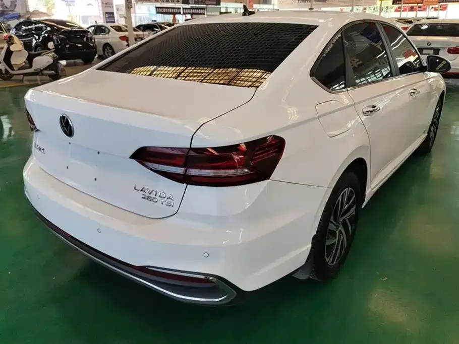 Volkswagen Lavida 2023 из CN, фото 4