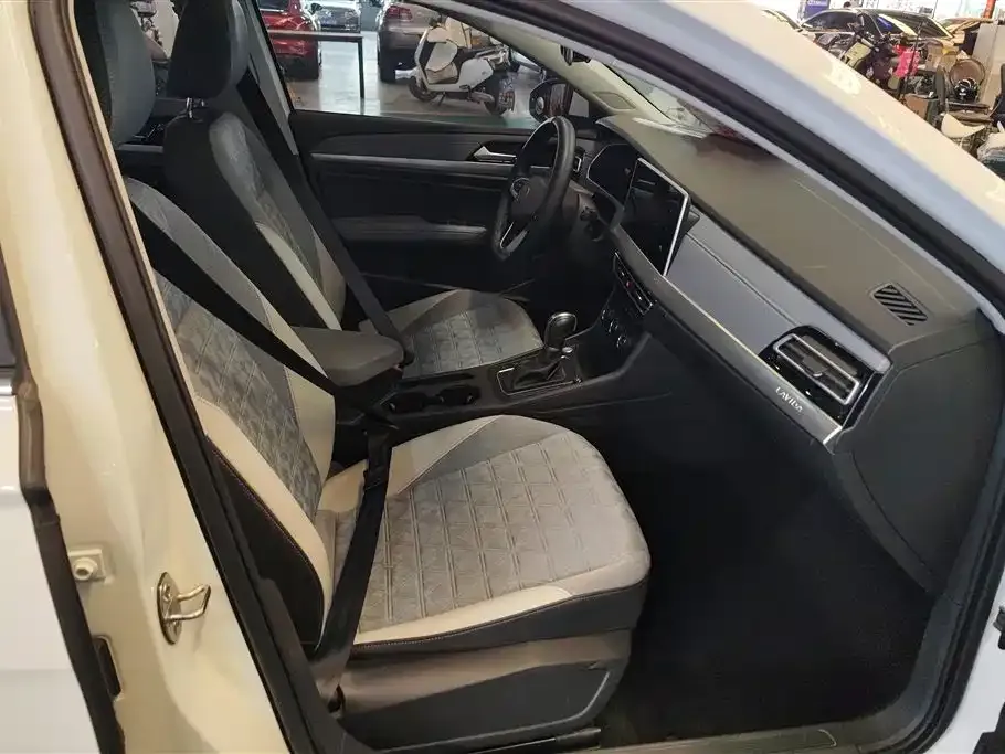 Volkswagen Lavida 2023 из CN, фото 8