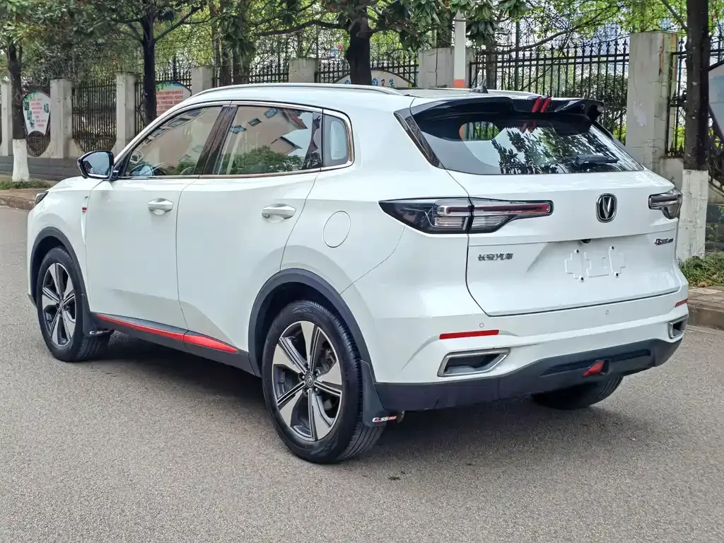 Changan CS55PLUS — фото 3