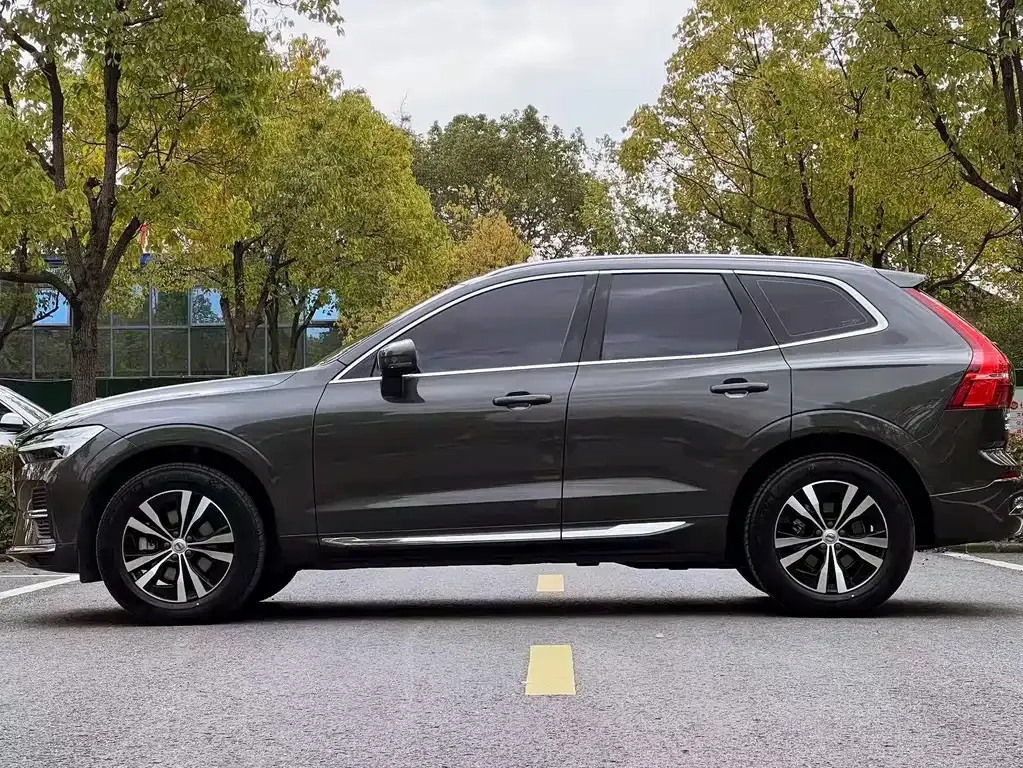 Volvo XC60 2022 из CN, фото 9