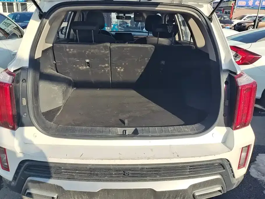 Kia Sportage — фото 8