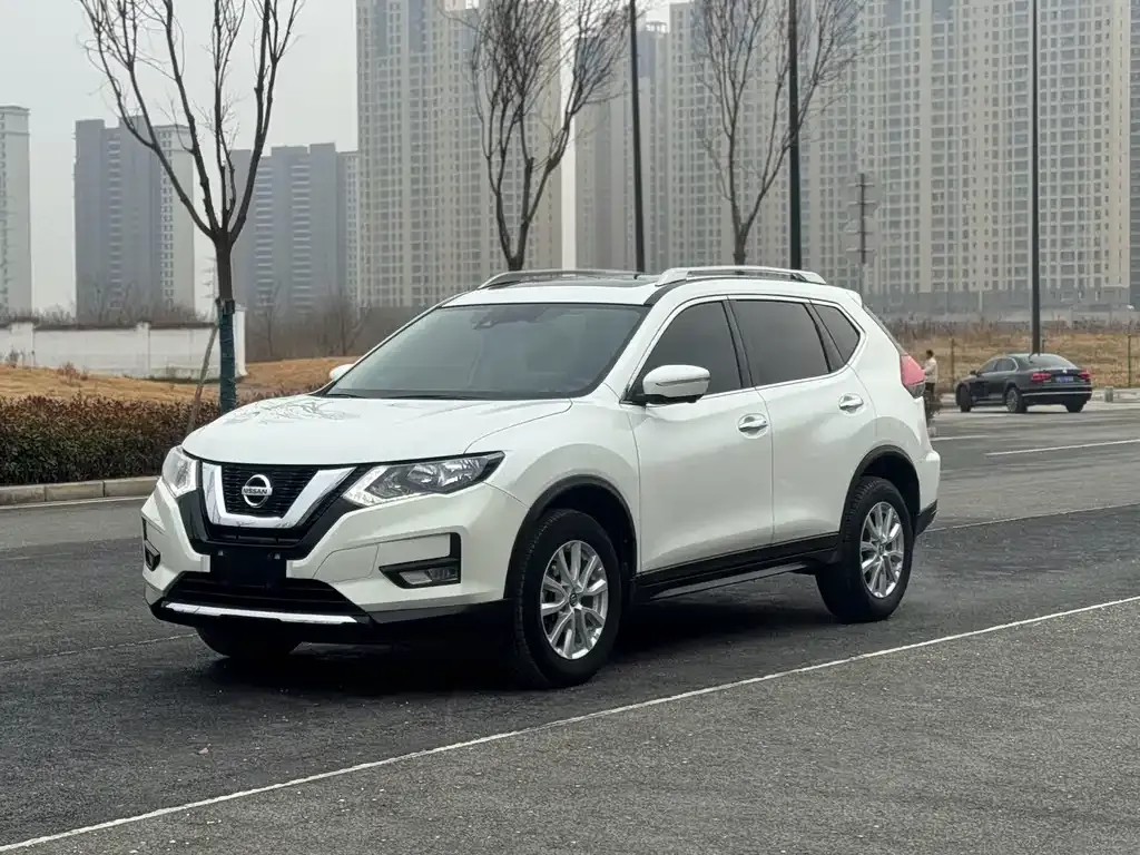 Nissan X-Trail 2021 из CN, фото 1