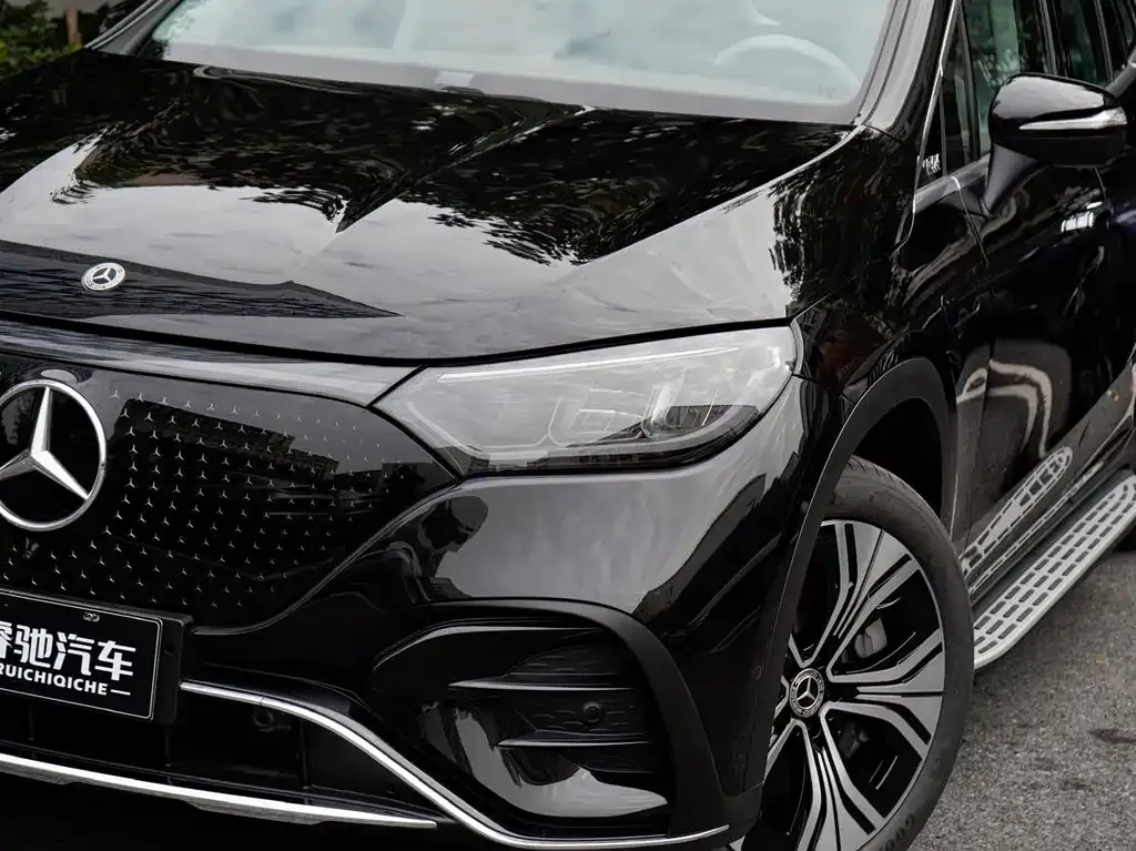 Mercedes-Benz EQE SUV — фото 10
