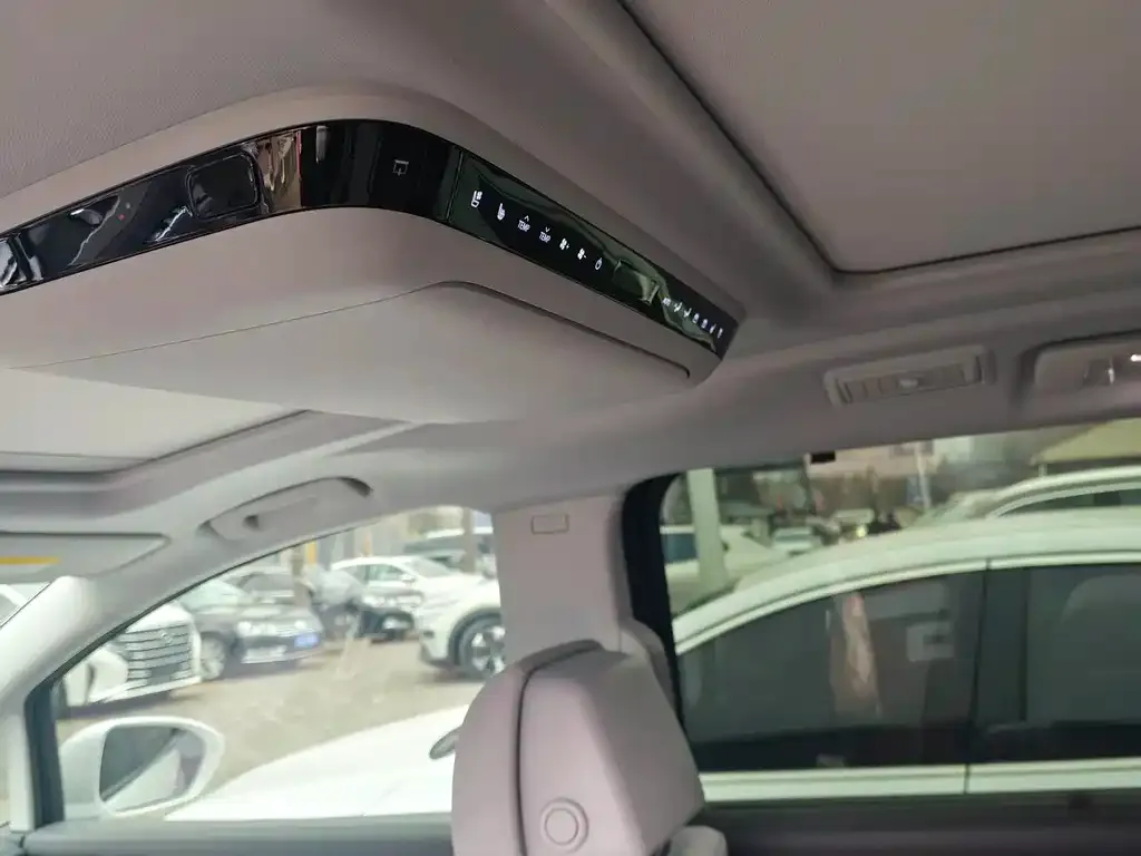 Buick GL8 2025 из CN, фото 4
