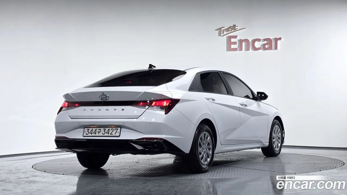 Hyundai AVANTE 2021 из KR, фото 4