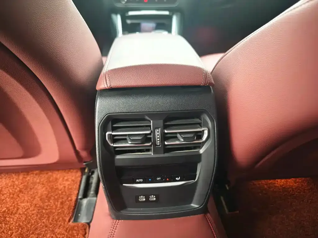 BMW i3 2024 из CN, фото 7