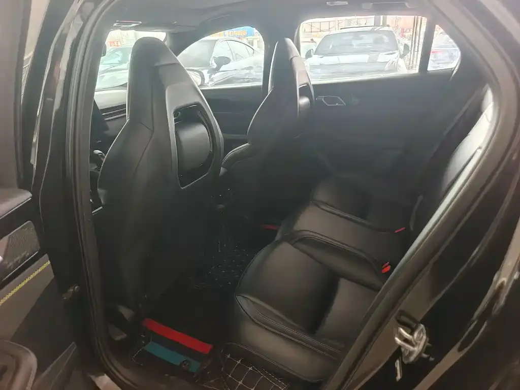 Lynk & Co 03 2024 из CN, фото 8