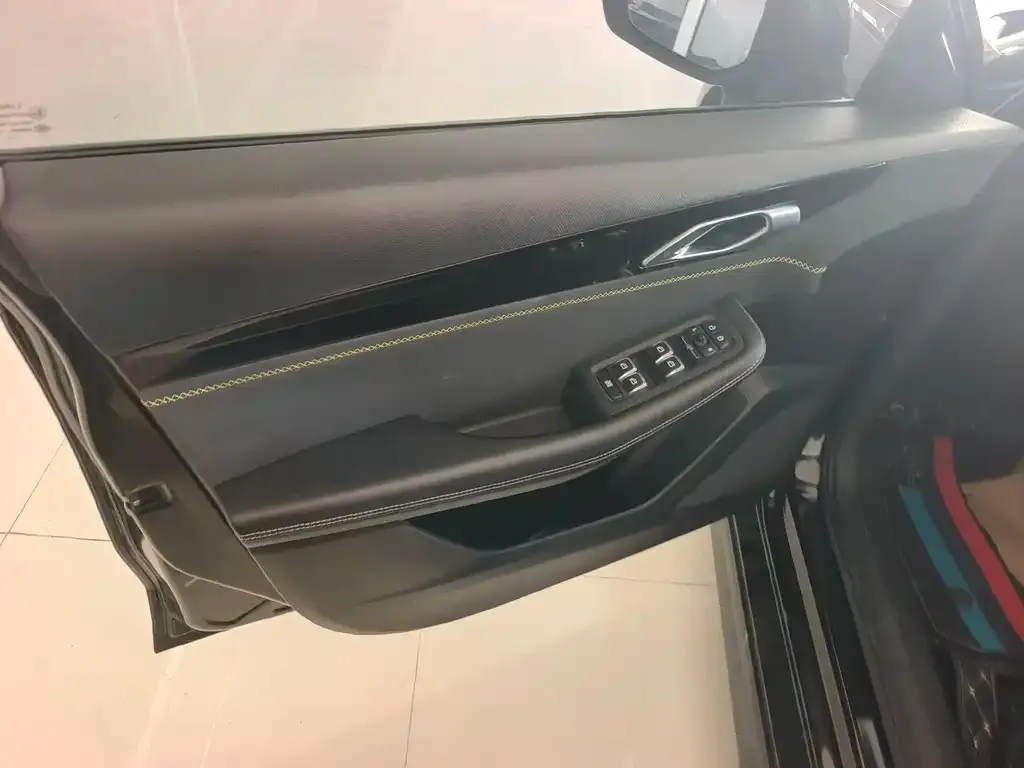 Lynk & Co 03 2024 из CN, фото 4