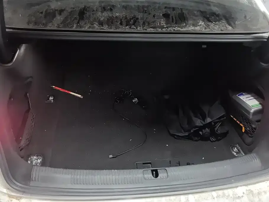 Audi A4L 2023 из CN, фото 3