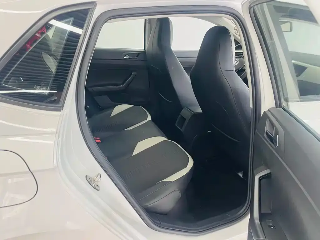 Volkswagen Polo 2021 из CN, фото 3