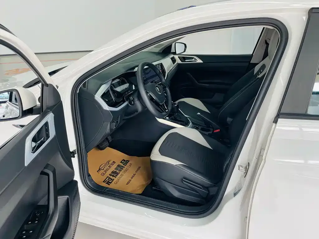 Volkswagen Polo 2021 из CN, фото 4