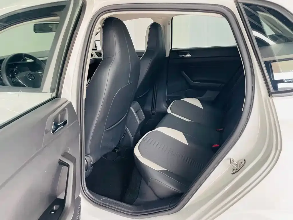 Volkswagen Polo 2021 из CN, фото 7