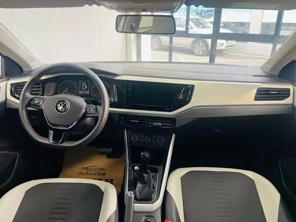 Volkswagen Polo 2021 из CN, фото 2