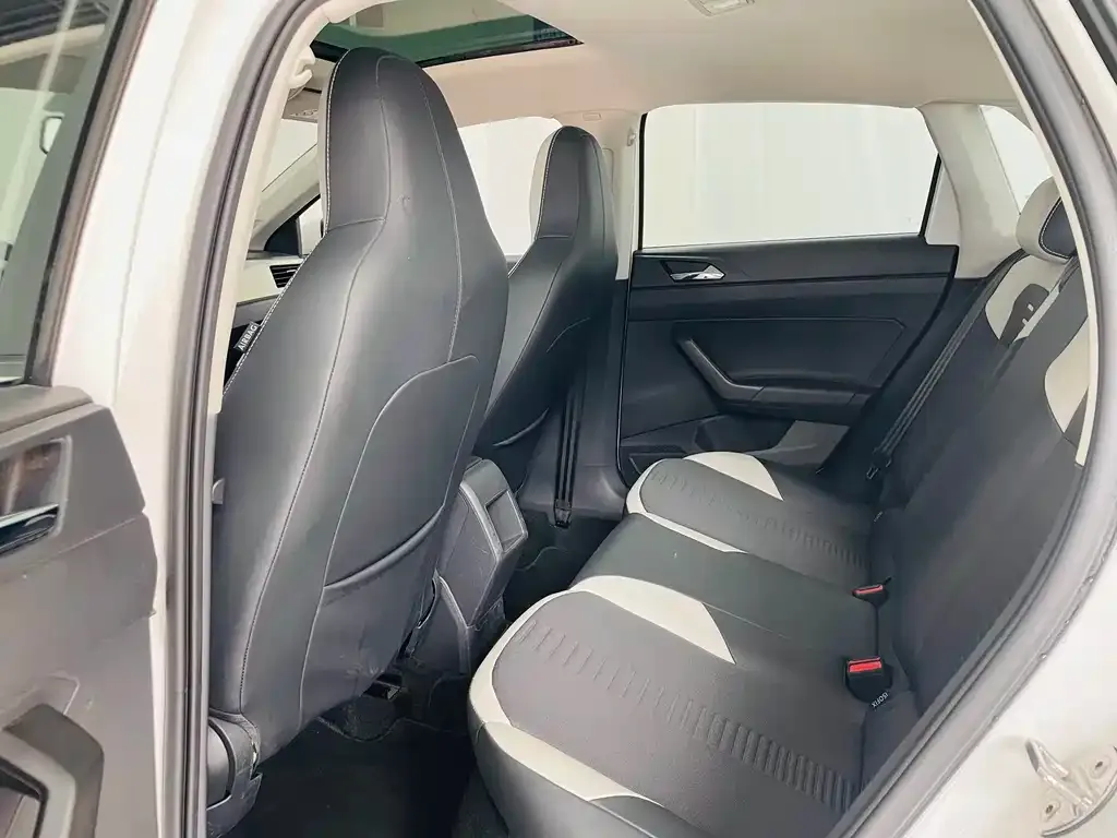 Volkswagen Polo 2021 из CN, фото 6