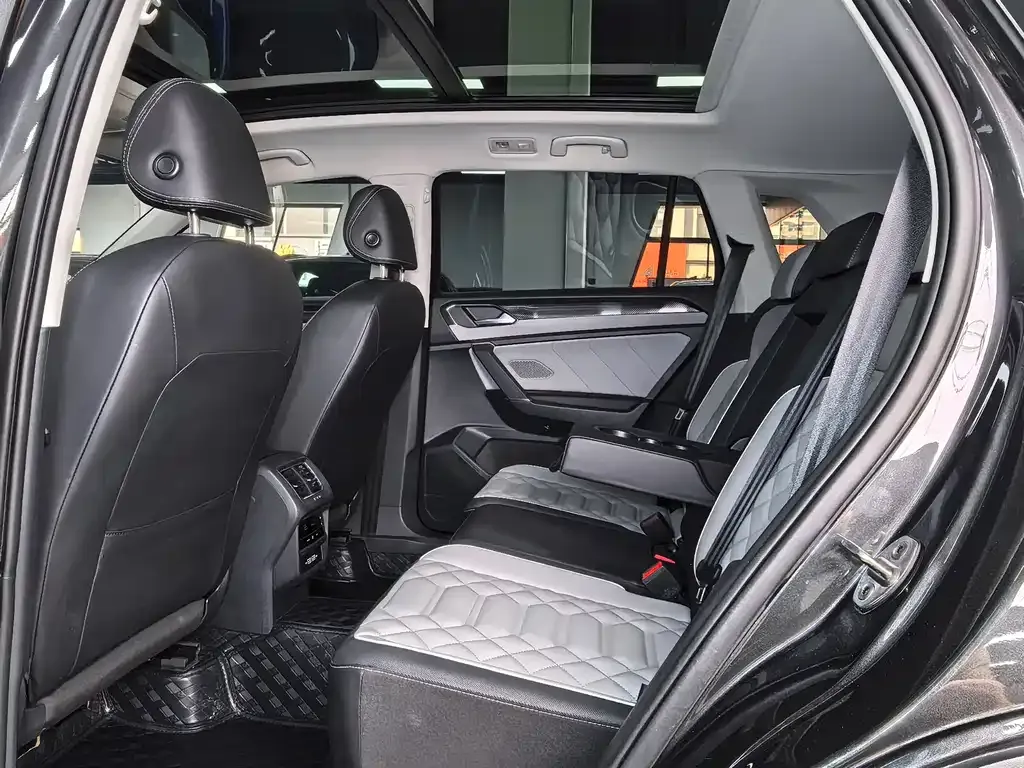 Volkswagen Tayron 2023 из CN, фото 3
