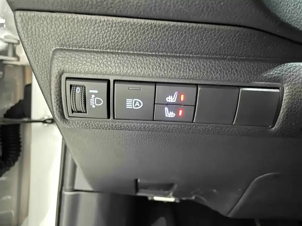 Toyota Corolla 2023 из CN, фото 6