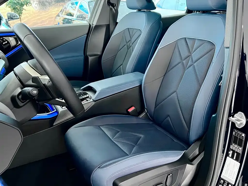 BMW X3 2025 из CN, фото 10