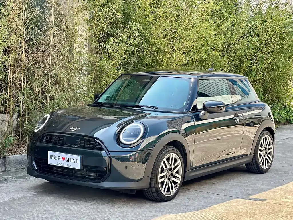 MINI Cooper (3-door) 2025 из CN, фото 1