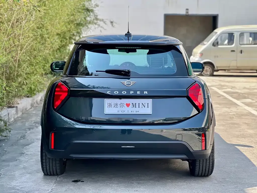 MINI Cooper (3-door) 2025 из CN, фото 7