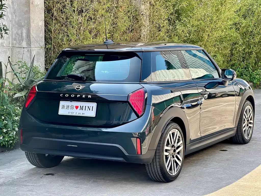 MINI Cooper (3-door) 2025 из CN, фото 10