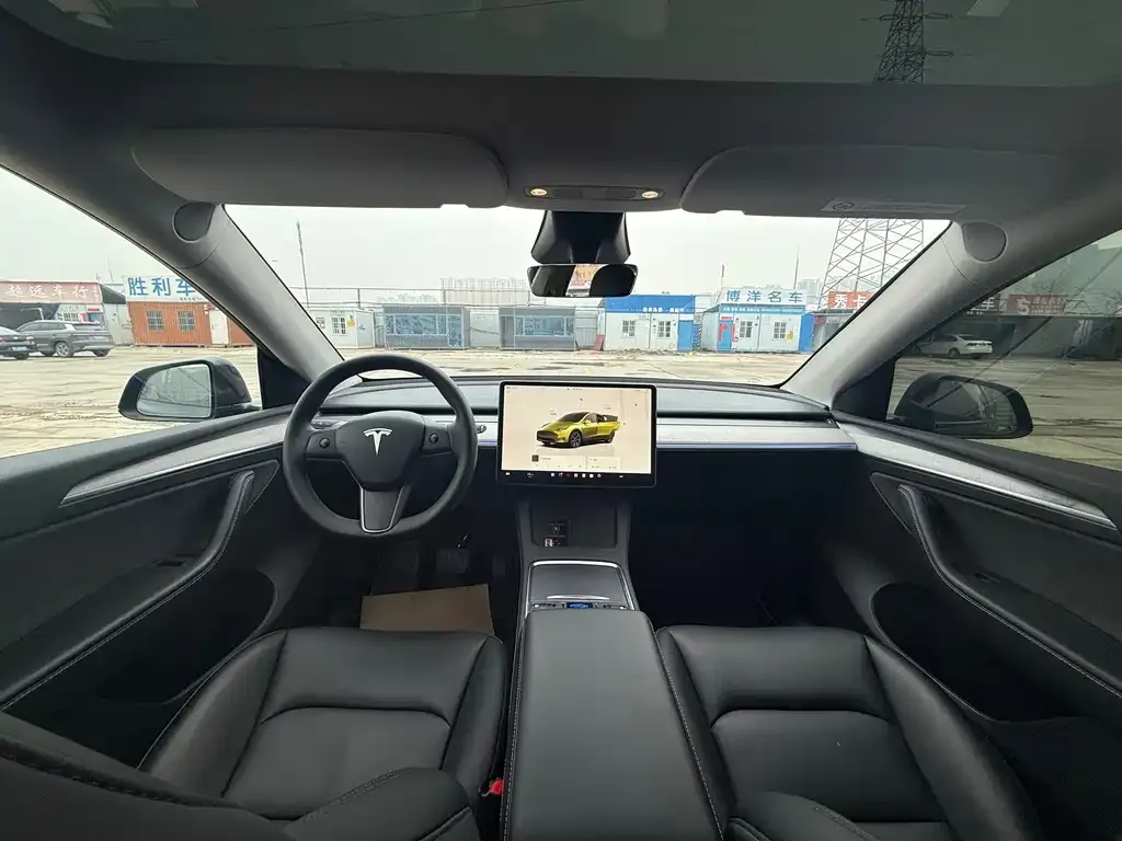 Tesla Model Y 2024 из CN, фото 3