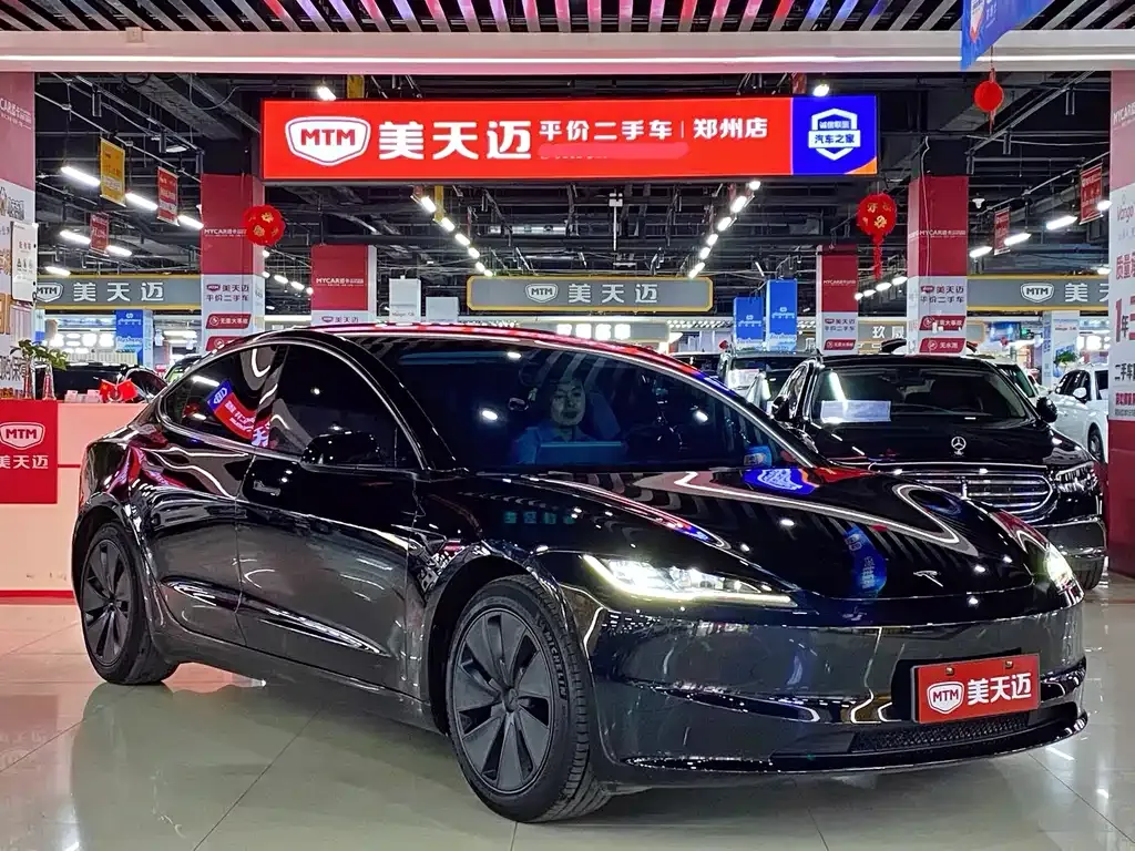 Tesla Model 3 — фото 8