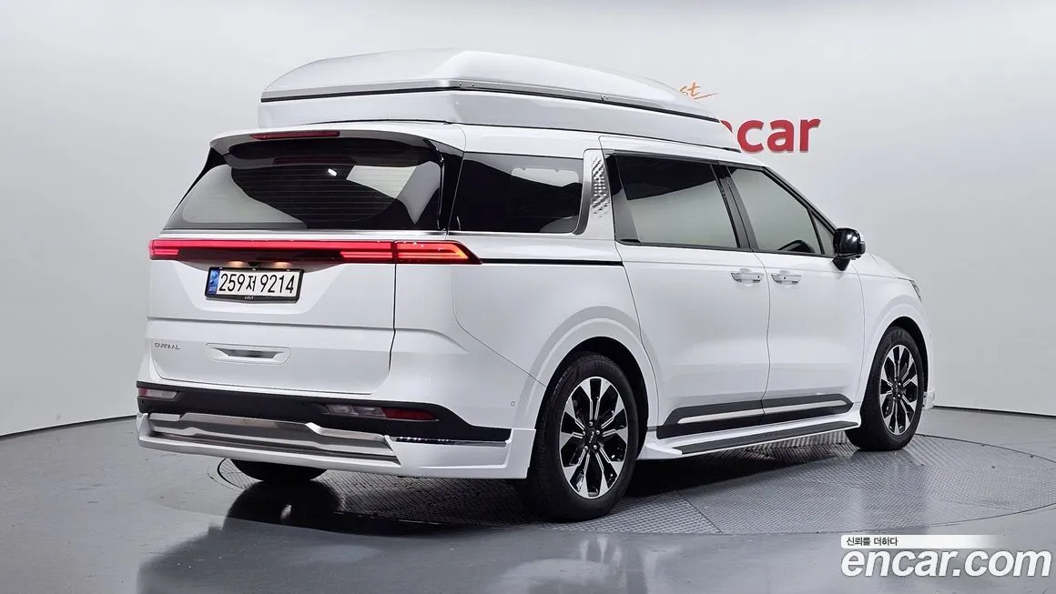 Kia Carnival — фото 4