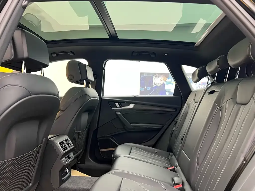 Audi Q5L 2024 из CN, фото 3
