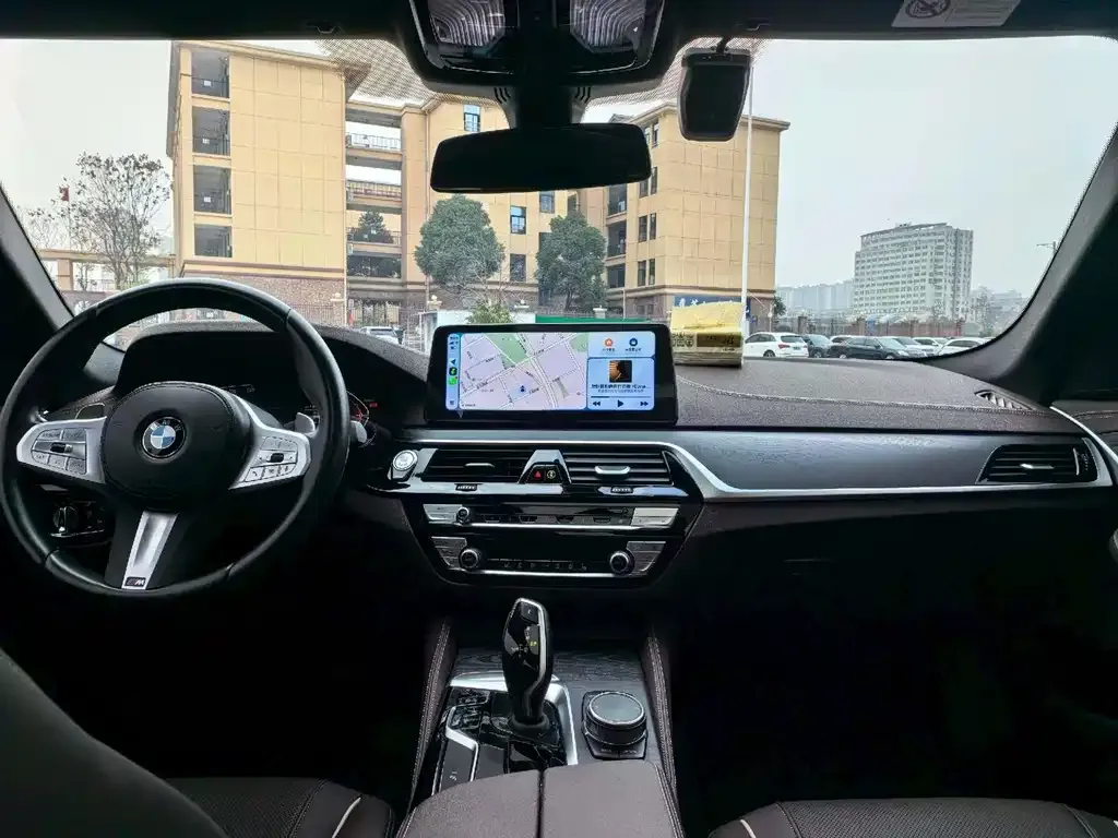 BMW 5 Series 2023 из CN, фото 2
