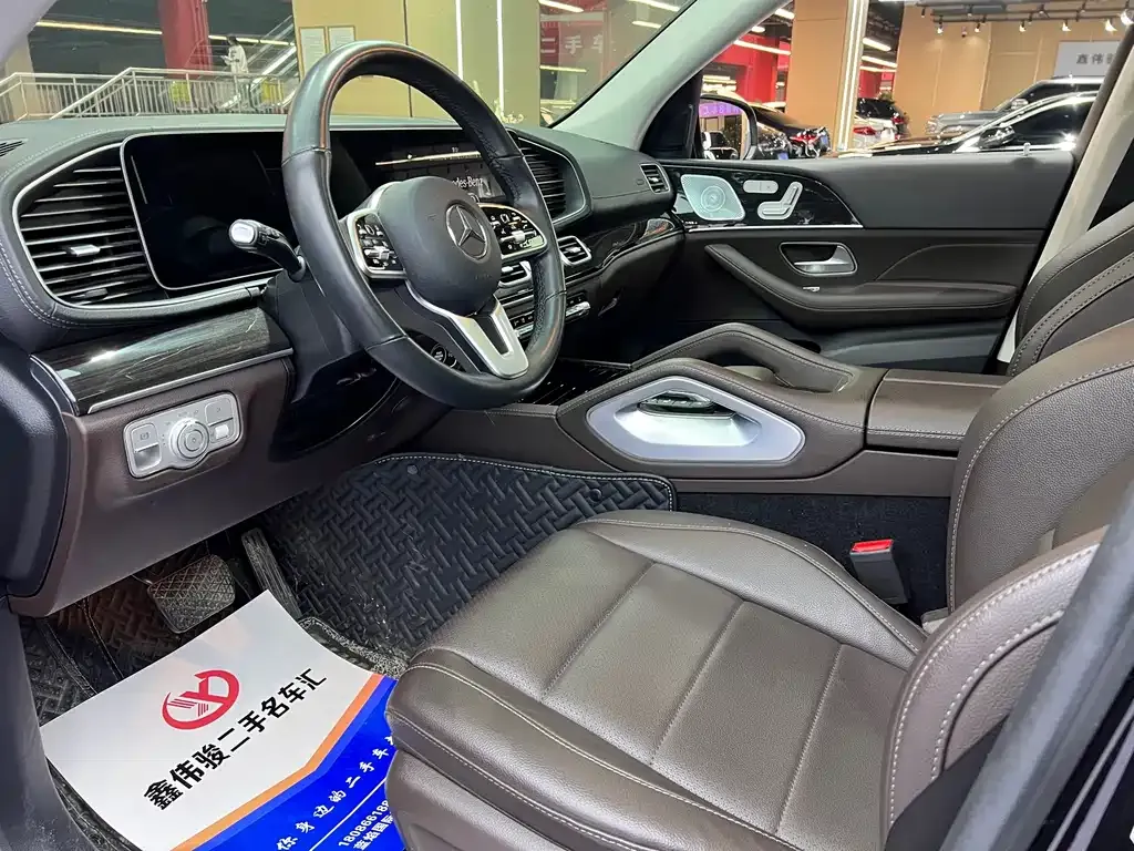 Mercedes-Benz GLE — фото 10