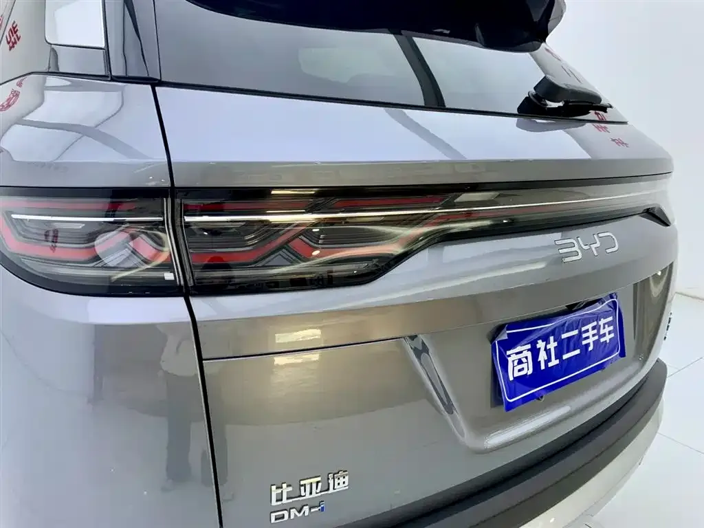 BYD L DM-i — фото 7