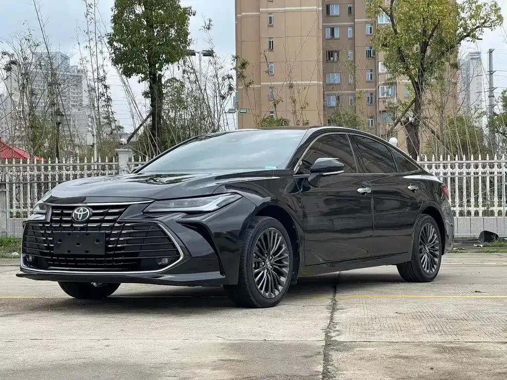Toyota Avalon 2022 из CN, фото 1