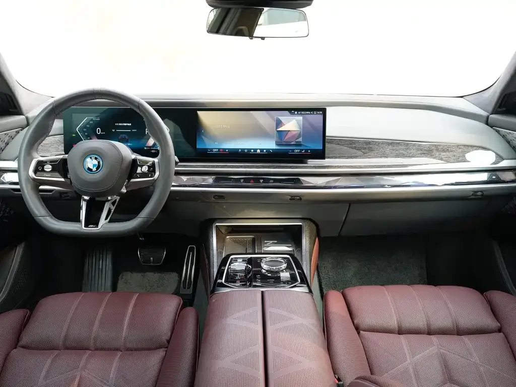 BMW i7 2023 из CN, фото 8
