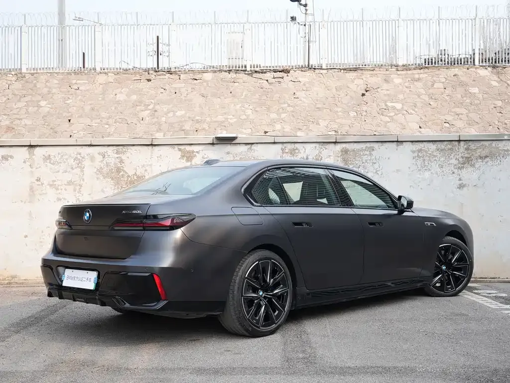 BMW i7 2023 из CN, фото 7
