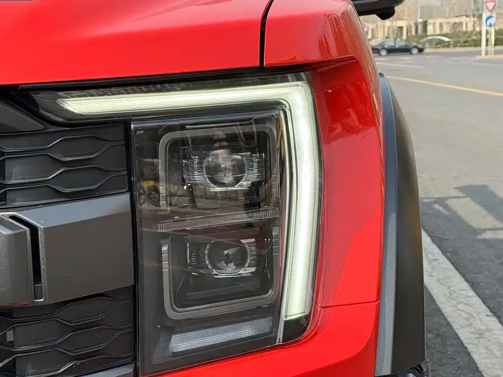Ford F-150 Raptor — фото 7