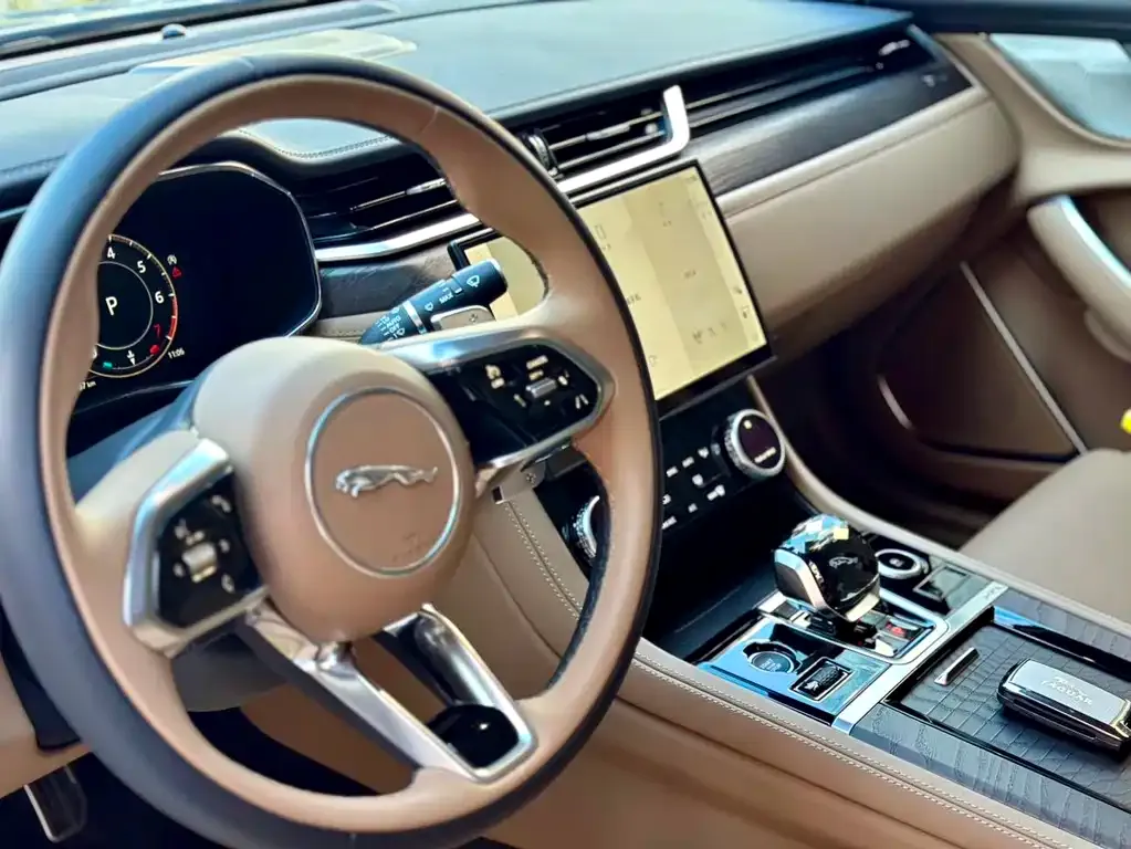 Jaguar XFL 2025 из CN, фото 2