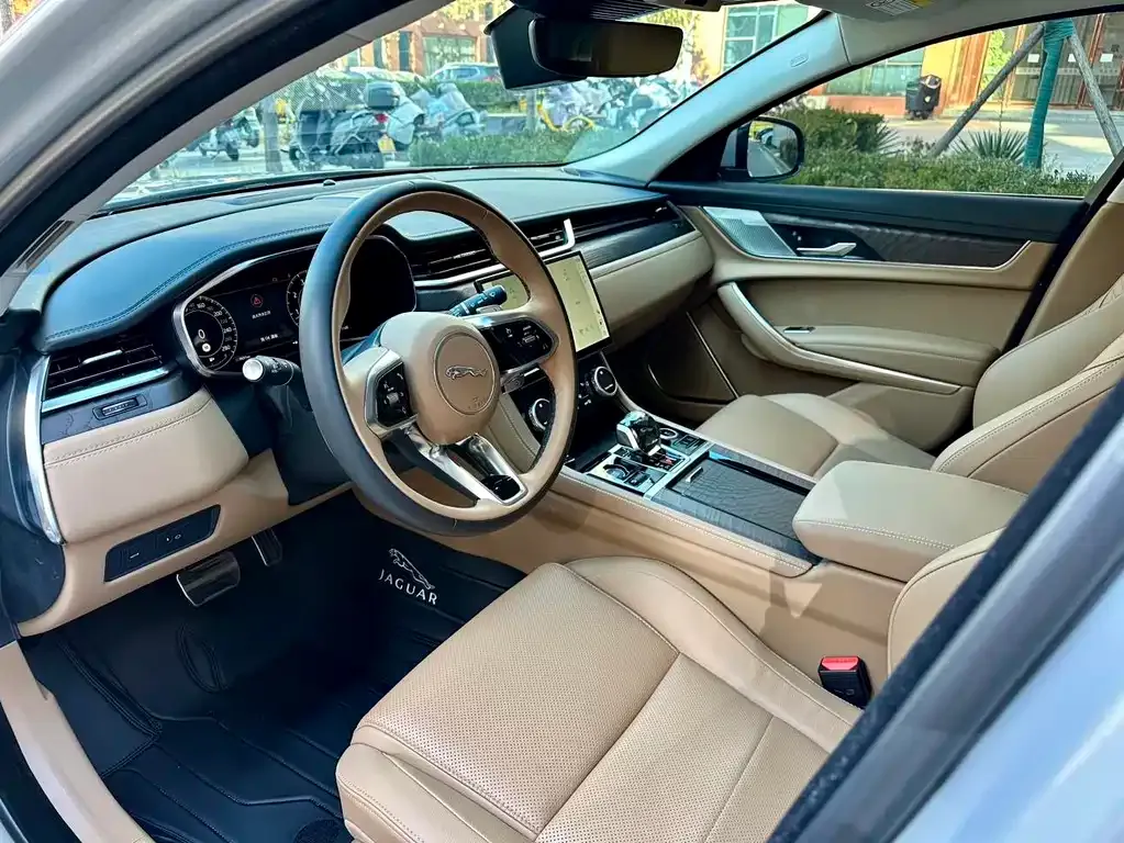 Jaguar XFL 2025 из CN, фото 4