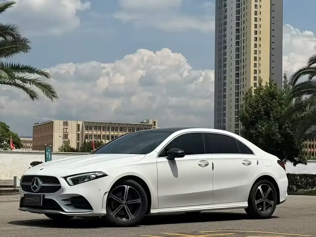Mercedes-Benz A-Class — фото 1