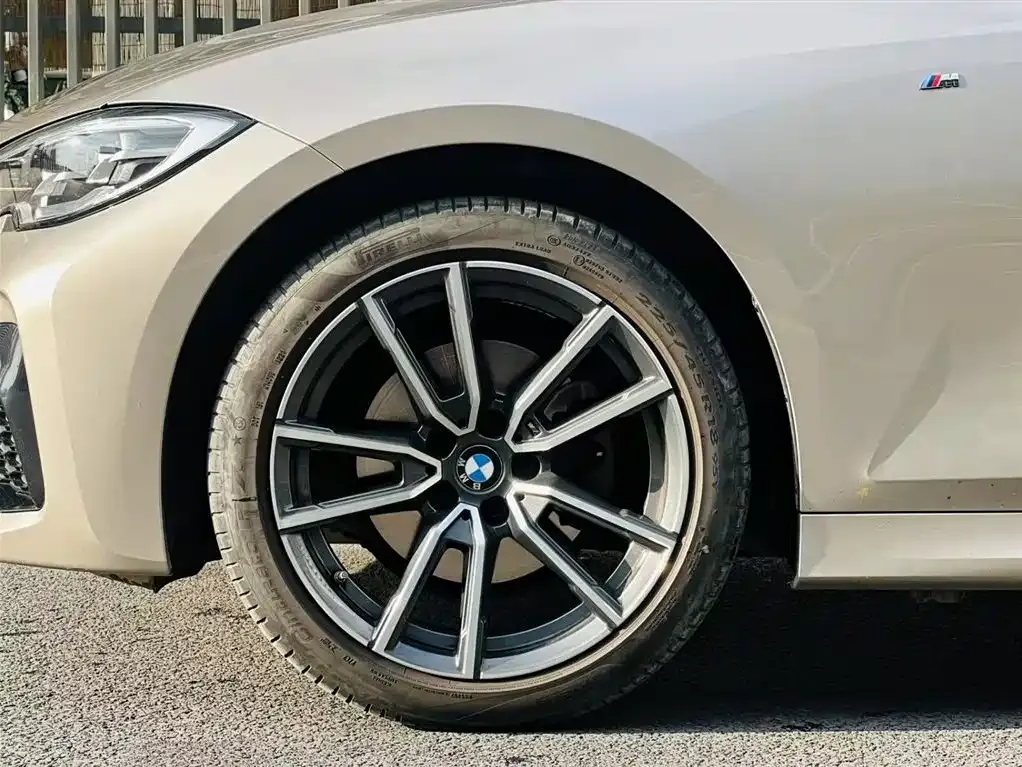 BMW 3 Series 2021 из CN, фото 7