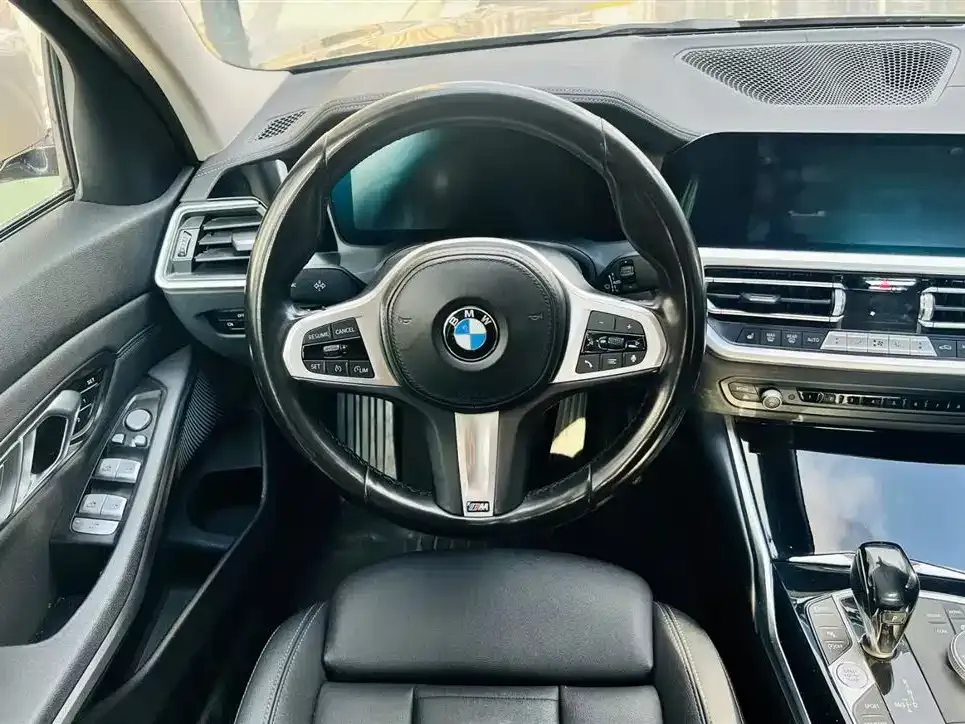 BMW 3 Series 2021 из CN, фото 3