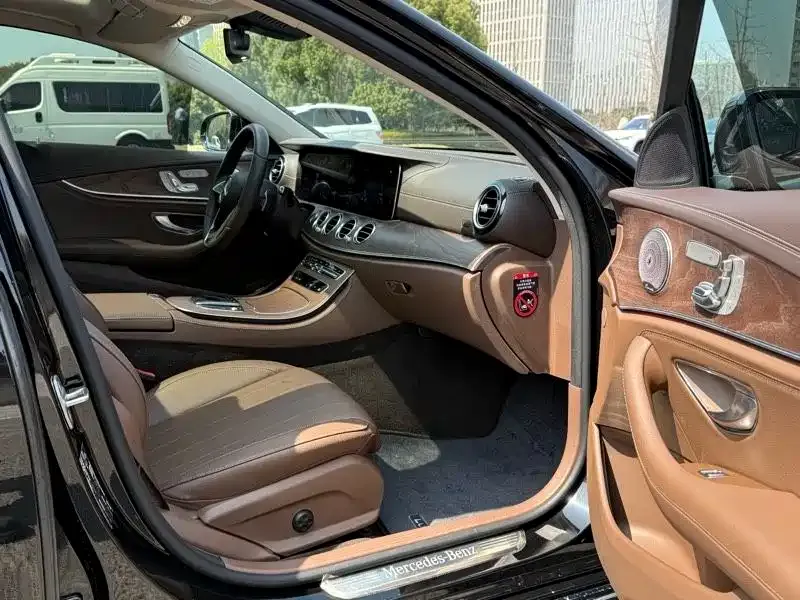 Mercedes-Benz E-Class 2023 из CN, фото 5
