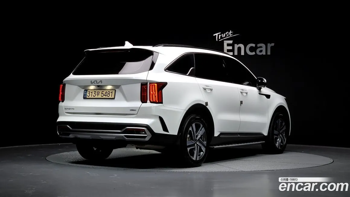 Kia Sorento — фото 7