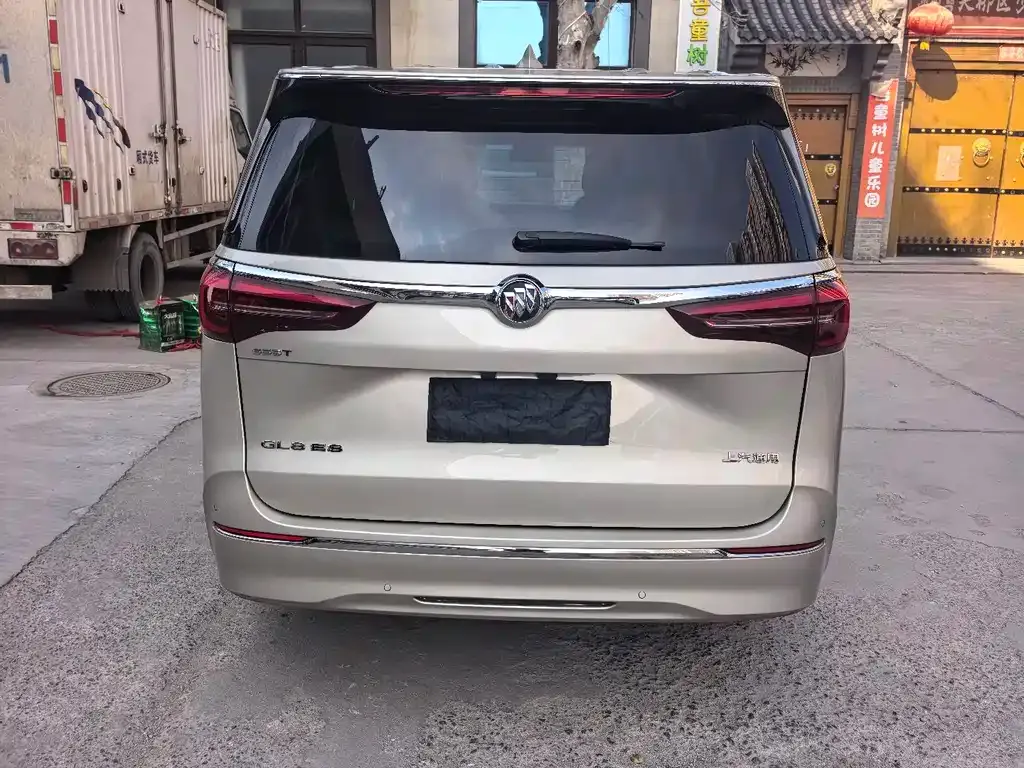 Buick GL8 2022 из CN, фото 2