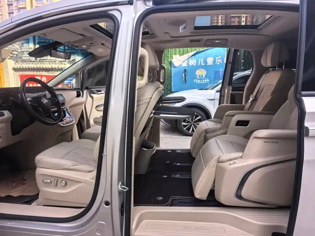 Buick GL8 2022 из CN, фото 6