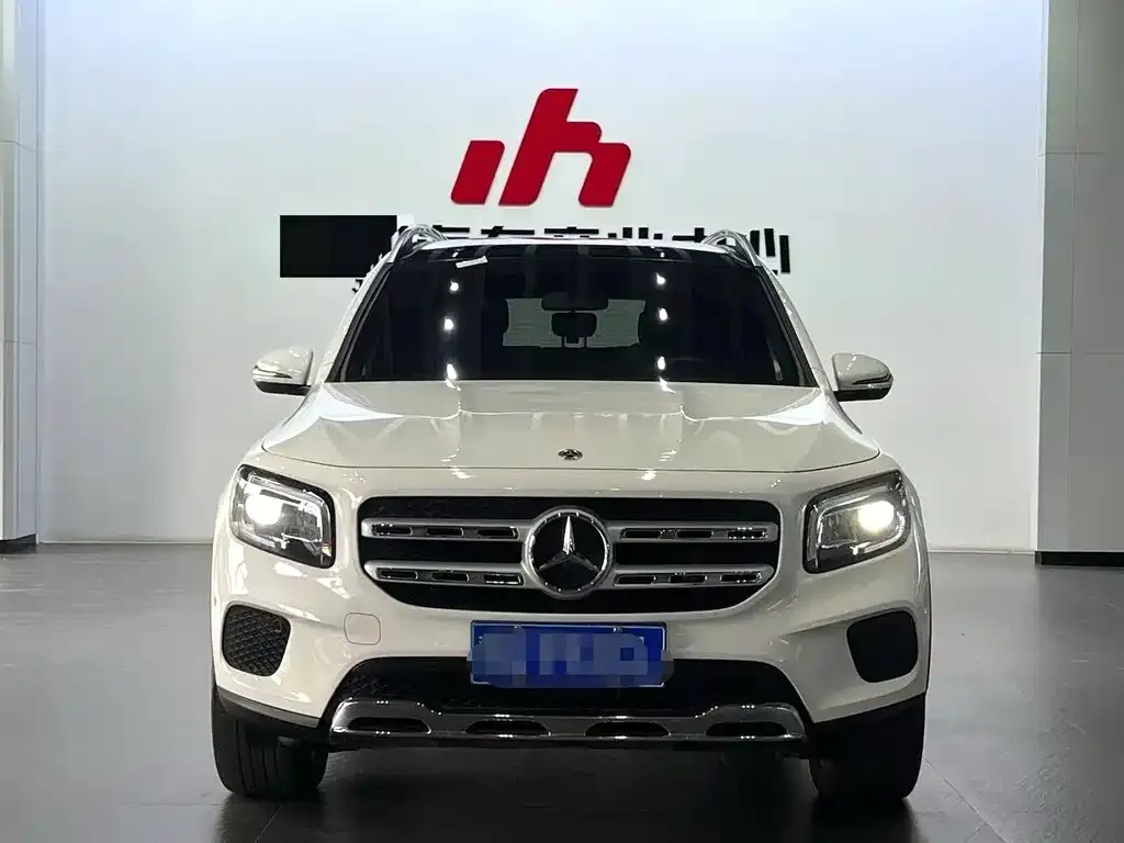 Mercedes-Benz GLB — фото 4