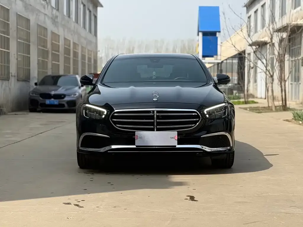 Mercedes-Benz E-Class 2023 из CN, фото 2