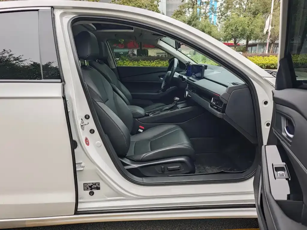 Honda Inspire 2023 из CN, фото 10